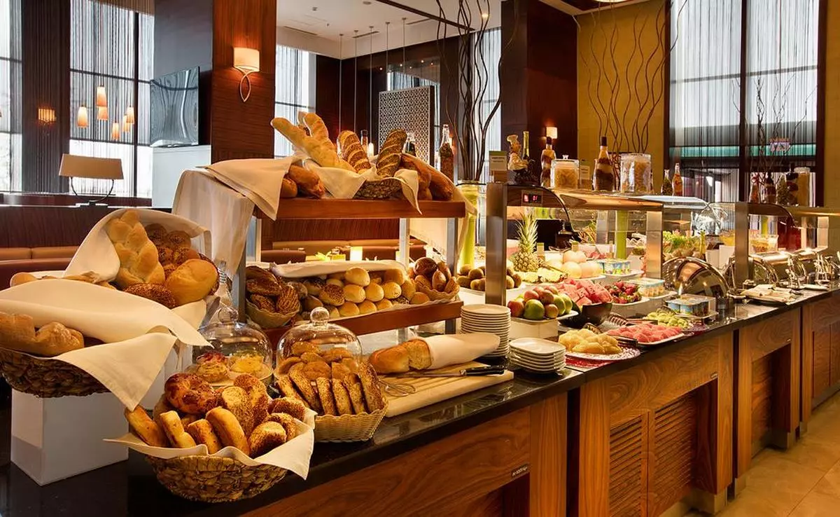 DOUBLE TREE BY HILTON FOOD (Copy).jpg